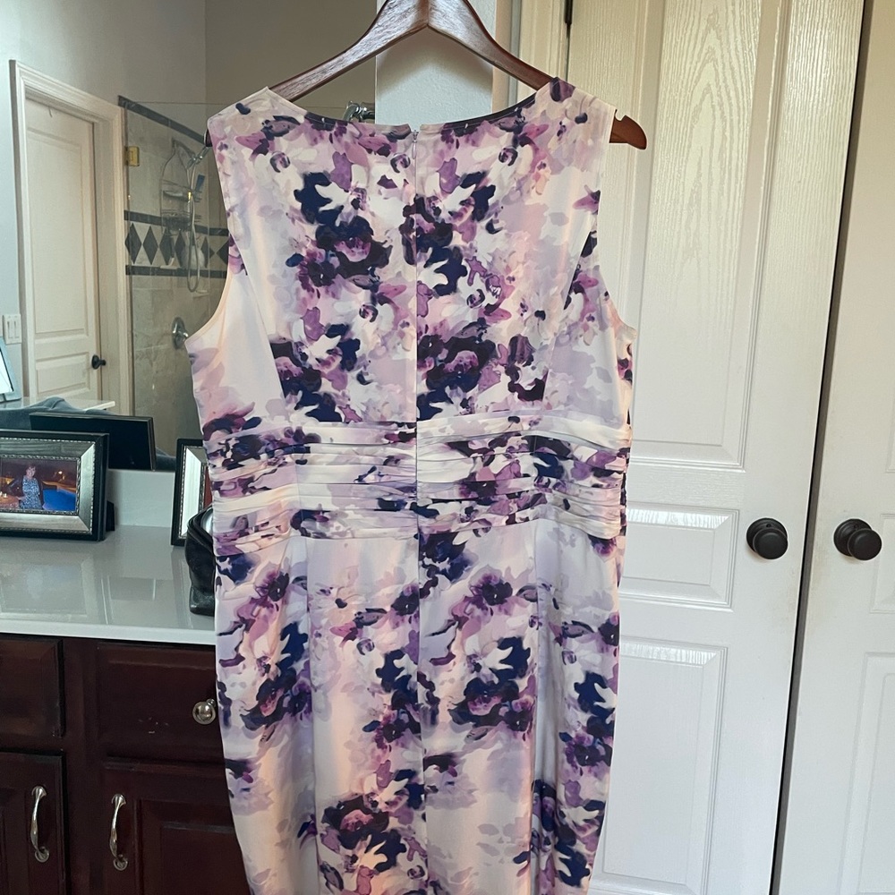 Gorgeous St John Silk Crepe Dress - Picture 3 of 4